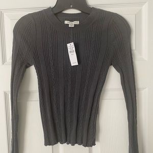 American Eagle lightweight sweater